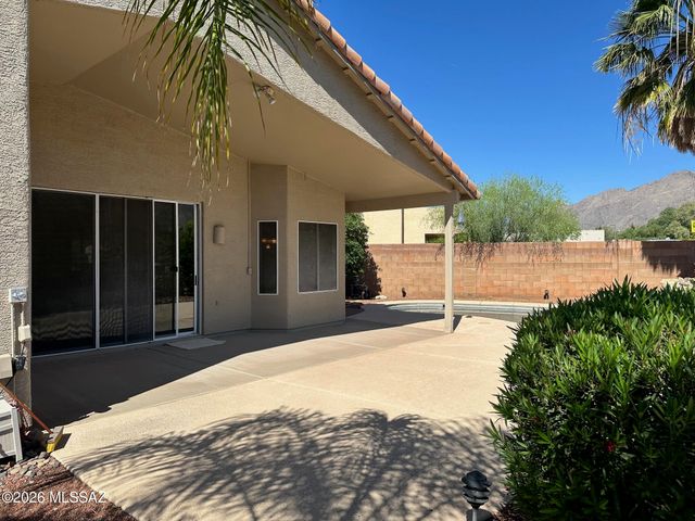 5672 N Cherokee Ridge Road, Tucson, AZ 85750