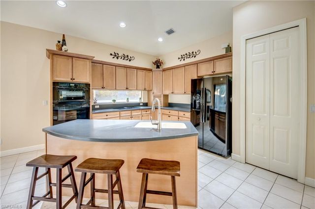 7533 Key Deer CT, Fort Myers, FL 33966