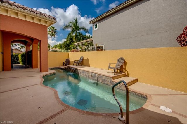 7533 Key Deer CT, Fort Myers, FL 33966