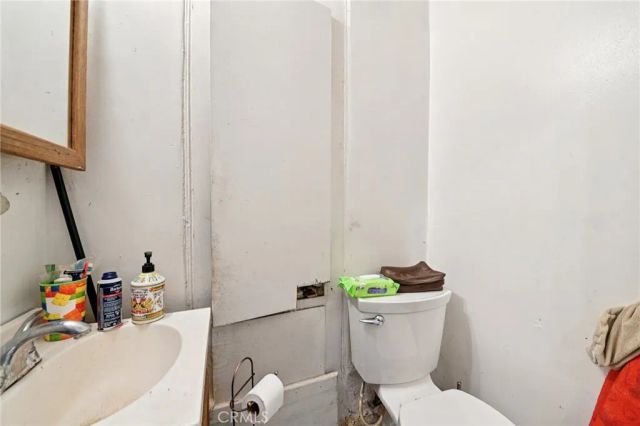 13944 Brightwell Ave, Paramount, CA 90723