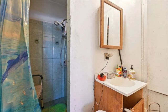 13944 Brightwell Ave, Paramount, CA 90723