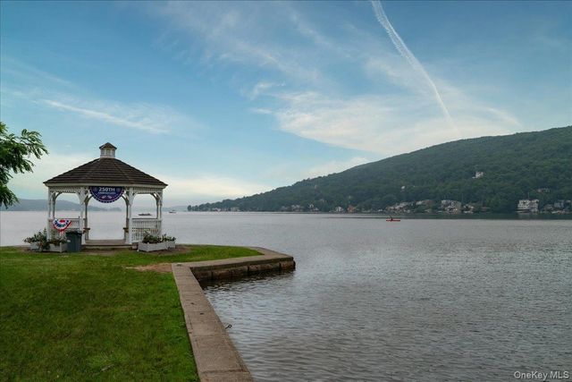 15 County Highway 5, Greenwood Lake, NY 10925