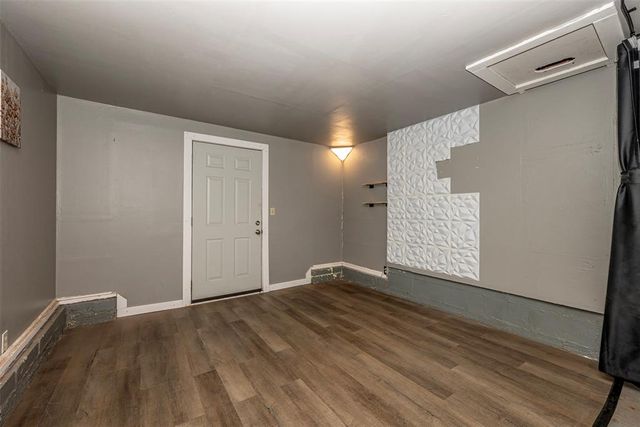 711 N Van Buren Avenue, Blanchard, OK 73010