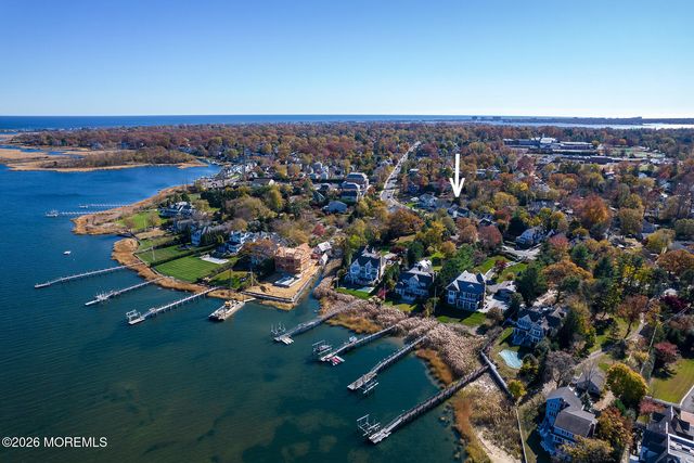 39 E River Road, Rumson, NJ 07760