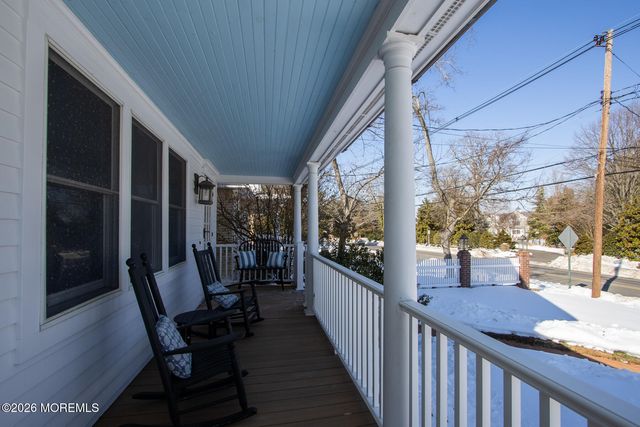 39 E River Road, Rumson, NJ 07760