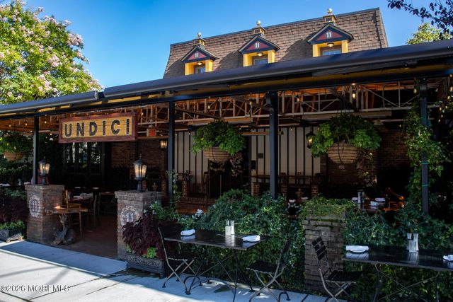 39 E River Road, Rumson, NJ 07760