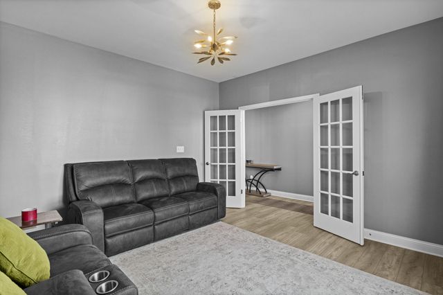 665 Windflower Way, Lexington, KY 40511