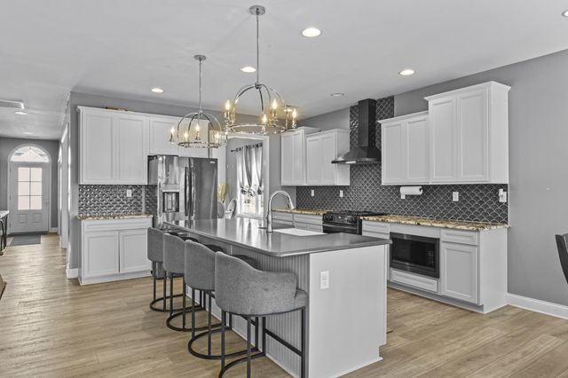 665 Windflower Way, Lexington, KY 40511