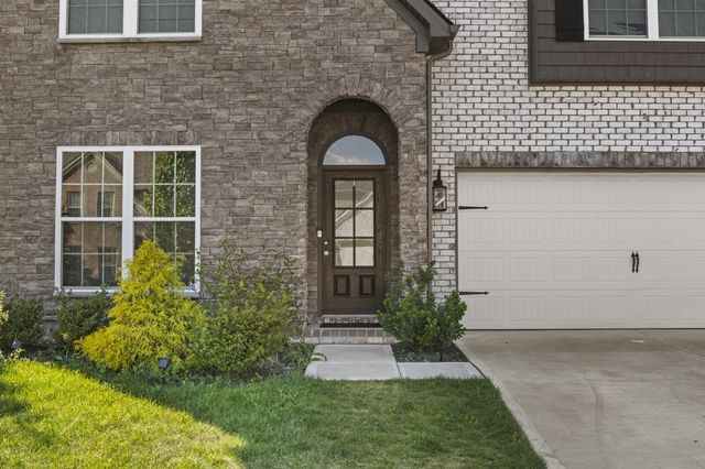 665 Windflower Way, Lexington, KY 40511