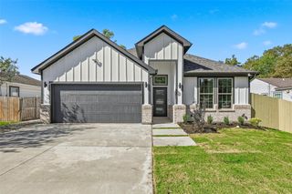 805 NE 31, Grand Prairie, TX 75050