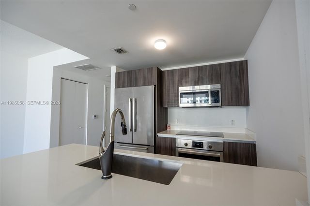 488 NE 18th St 4605, Miami, FL 33132