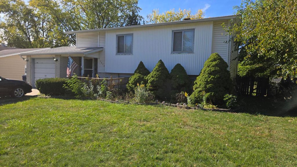 1474 Davine Drive, Glendale Heights, IL 60139