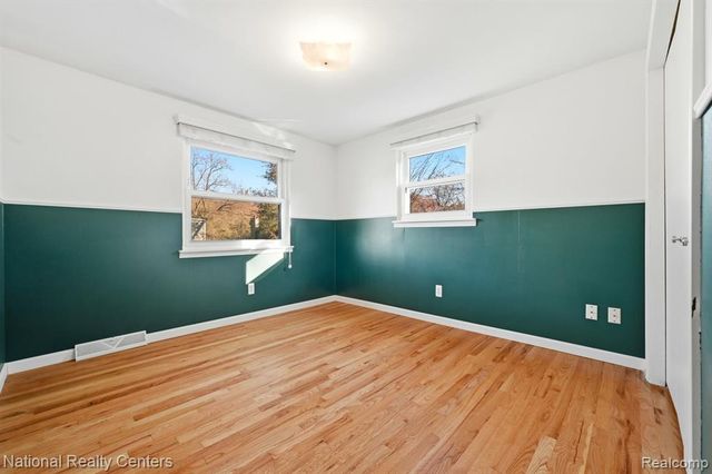 5595 Birdview Heights, Orchard Lake, MI 48324