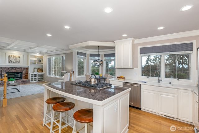 12362 Double Eagle Drive, Mukilteo, WA 98275