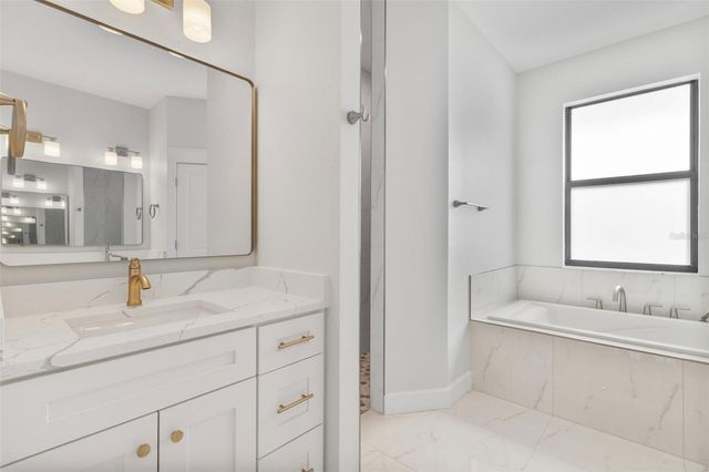 2098 MANHEIM AVENUE, North Port, FL 34286