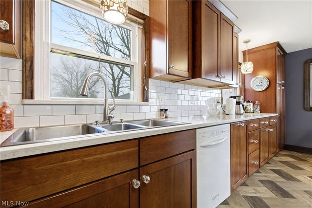 2940 W Erie Avenue, Lorain, OH 44053