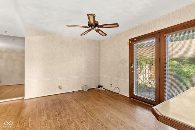 8119 Bromley Place, Indianapolis, IN 46219