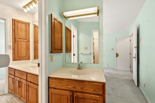 8119 Bromley Place, Indianapolis, IN 46219