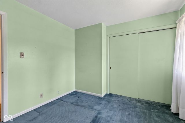 8119 Bromley Place, Indianapolis, IN 46219