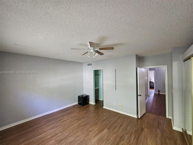 8837 NW 48th St ., Sunrise, FL 33351