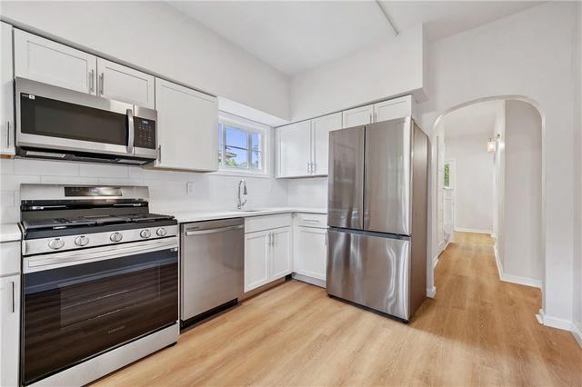 306 Marie Ave, Avalon, PA 15202