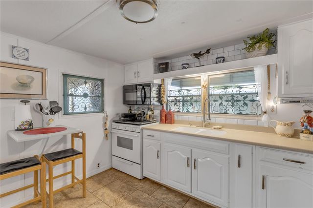 201 GARY AVENUE, Oak Hill, FL 32759