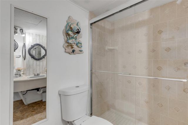 201 GARY AVENUE, Oak Hill, FL 32759