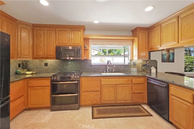 15597 Rolling Ridge, Chino Hills, CA 91709