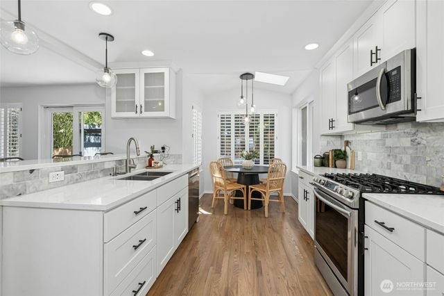 4048 56th Avenue SW, Seattle, WA 98116