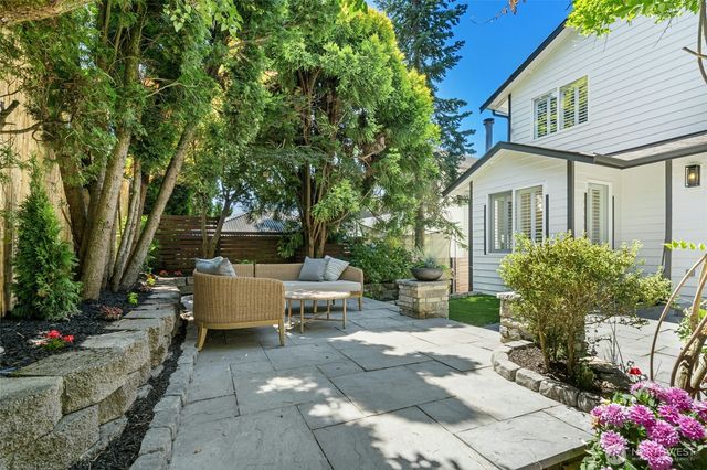 4048 56th Avenue SW, Seattle, WA 98116