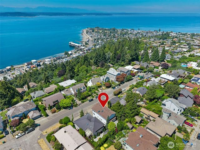 4048 56th Avenue SW, Seattle, WA 98116