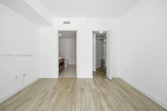 1300 S Miami Ave 1411, Miami, FL 33130
