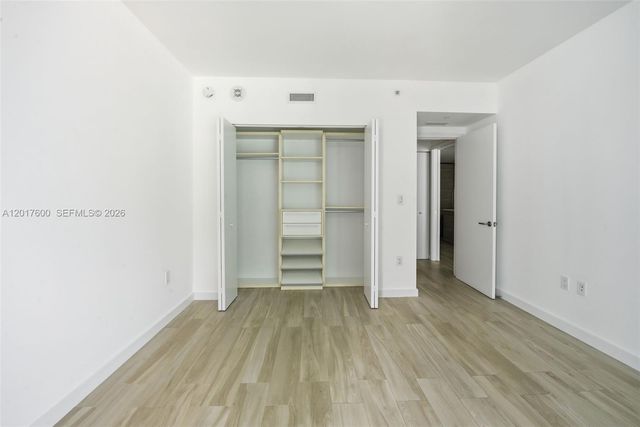 1300 S Miami Ave 1411, Miami, FL 33130