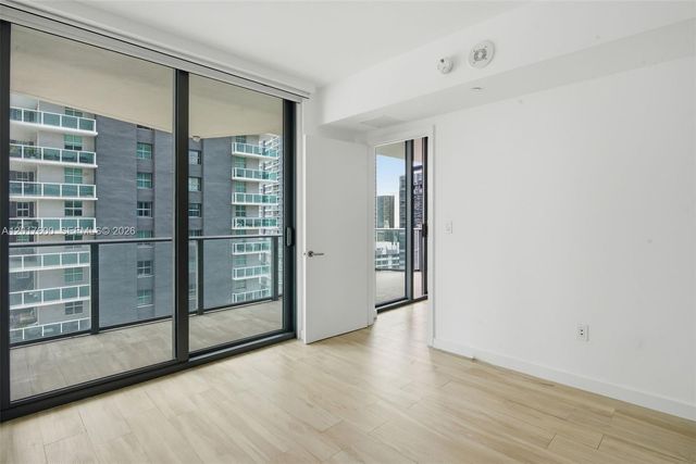 1300 S Miami Ave 1411, Miami, FL 33130