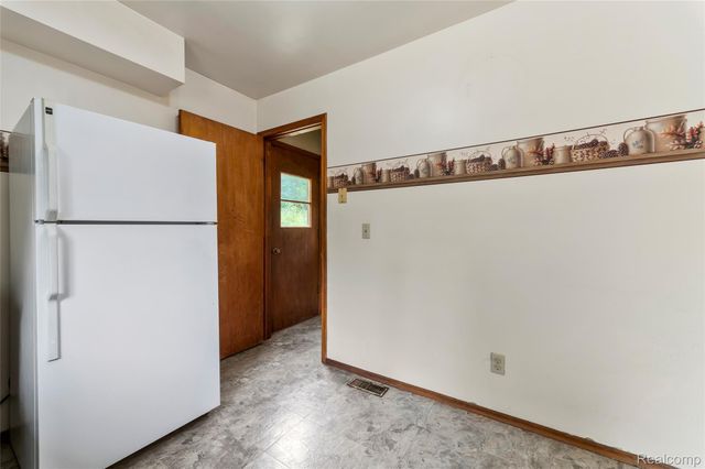 3250 Groveland Road, Groveland Township, MI 48462