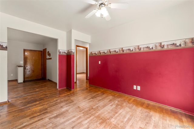 3250 Groveland Road, Groveland Township, MI 48462