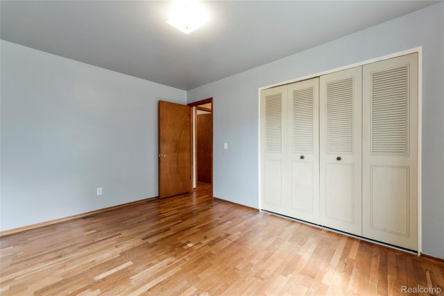 3250 Groveland Road, Groveland Township, MI 48462