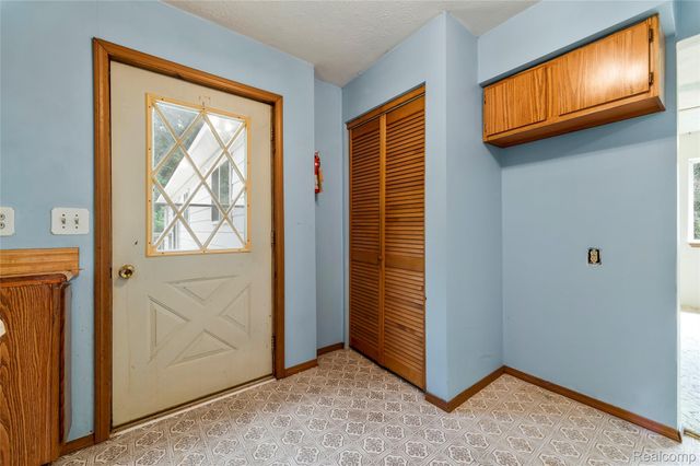 3250 Groveland Road, Groveland Township, MI 48462