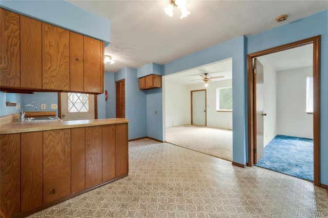 3250 Groveland Road, Groveland Township, MI 48462