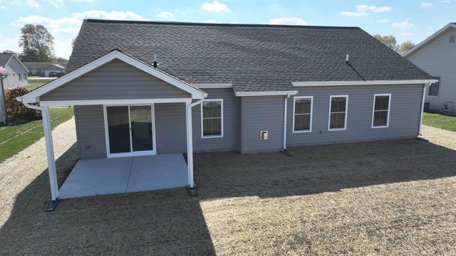 206 Royalwood Drive, Monticello, IN 47960