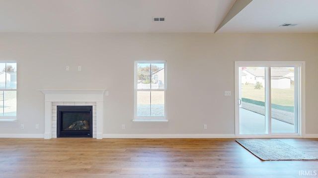 206 Royalwood Drive, Monticello, IN 47960