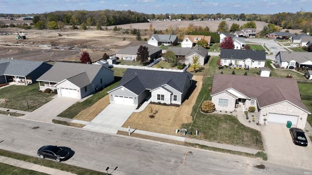 206 Royalwood Drive, Monticello, IN 47960