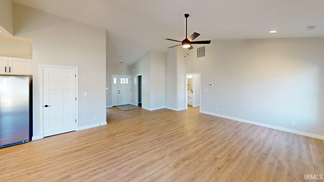 206 Royalwood Drive, Monticello, IN 47960