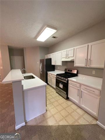 1028 Montague Place Court, Lawrenceville, GA 30043