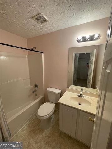 1028 Montague Place Court, Lawrenceville, GA 30043