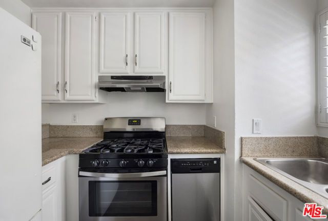 412 W Dryden Street 2, Glendale, CA 91202