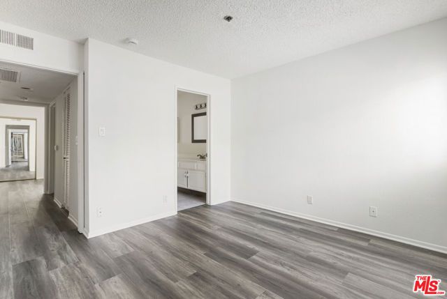 412 W Dryden Street 2, Glendale, CA 91202