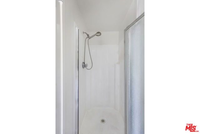 412 W Dryden Street 2, Glendale, CA 91202