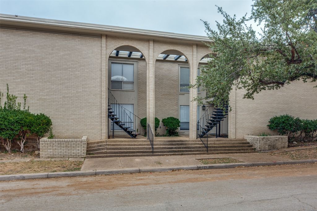 3828 W 7th 6, Fort Worth, TX 76107