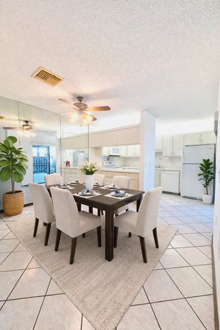 604 SE Castle Court D, Port St. Lucie D, Port St Lucie, FL 34952